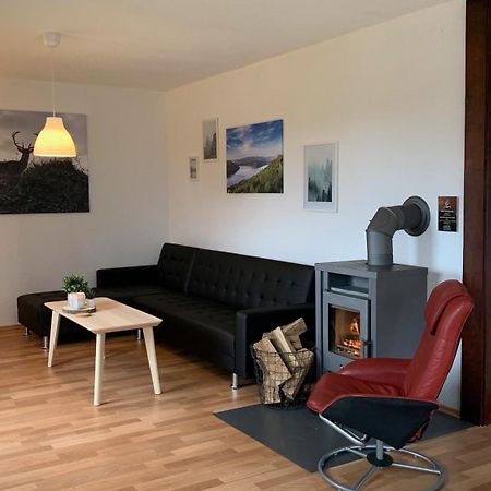 Ferienwohnung Mimo direkt am Waldrand Frankenau Exterior foto
